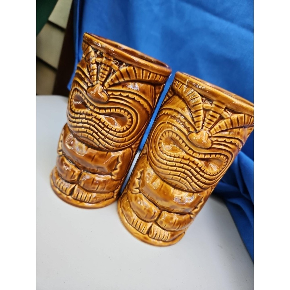 2 Germaines LUAU TIKI MUG 2000 KC Hawaii‎ Ceramic Barware Vase HAWAIIAN